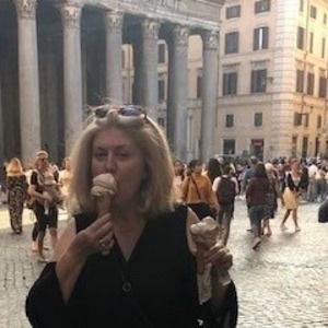 Meet your Posher, Natalia